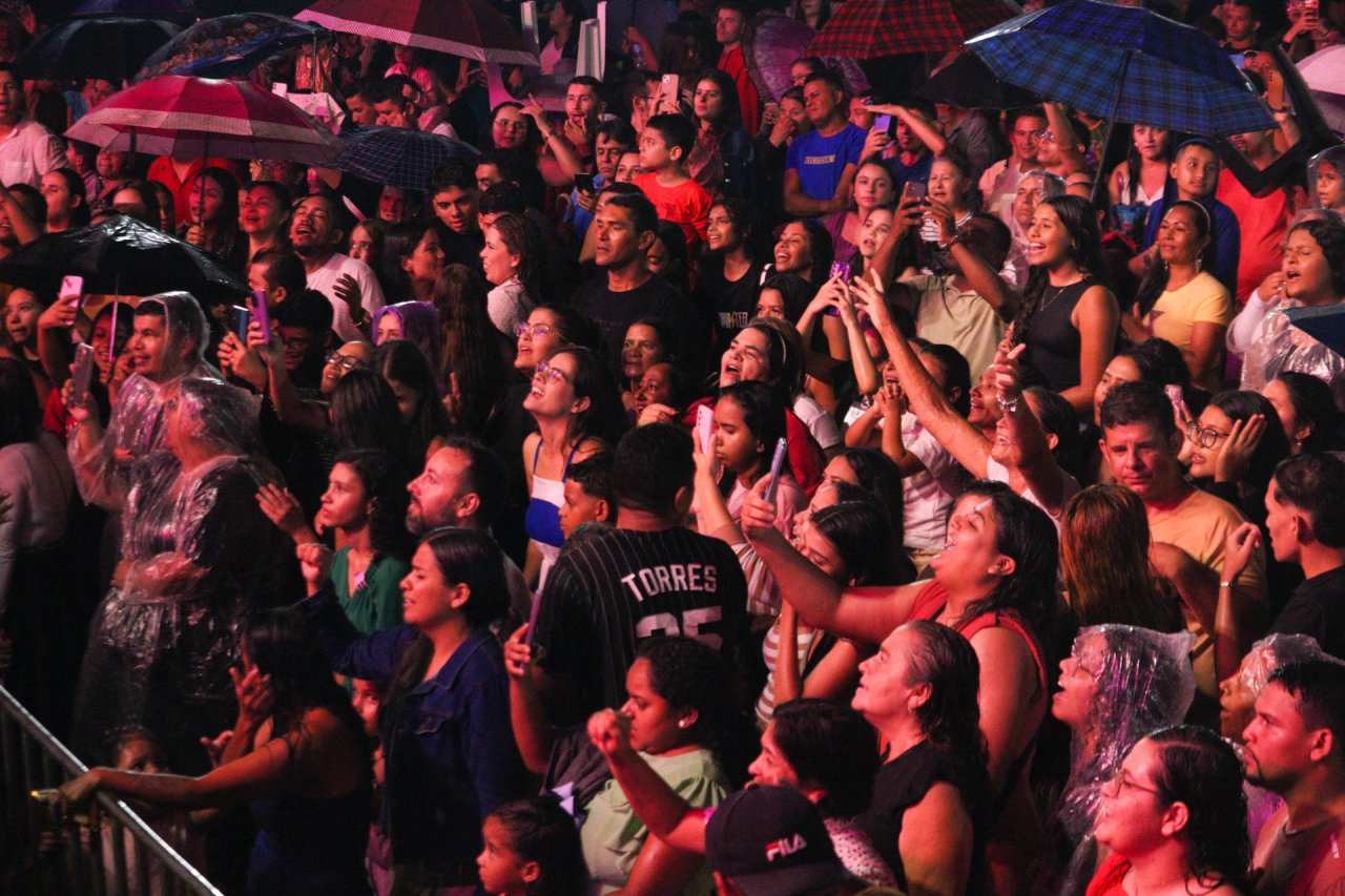Foto 4 — Croatá 38 Anos - Show Bruna Karla
