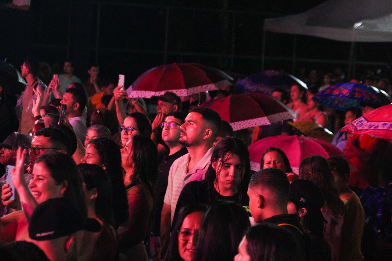 Foto 6 — Croatá 38 Anos - Show Bruna Karla